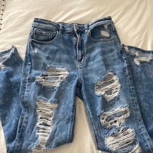 American Eagle mom jean
